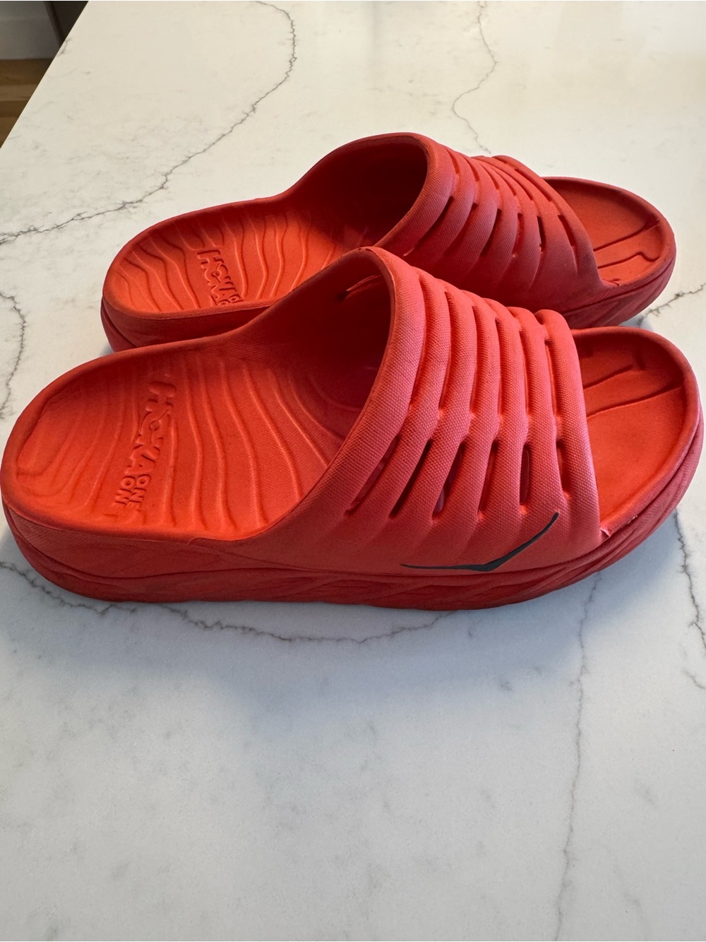 HOKA Ora Recovery Slide – Red – Women’s 8 – Lightweight Comfort